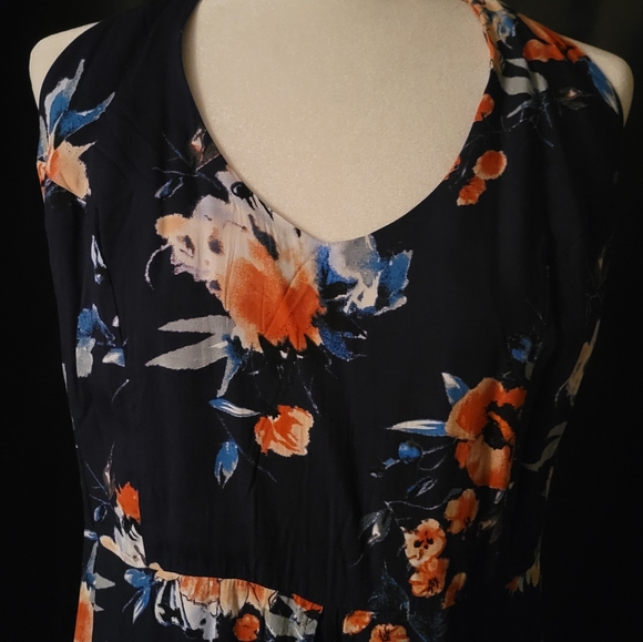 Lady's Kora mei open back tie at the neck shorts with long skirt...id#022 - Picture 3 of 6